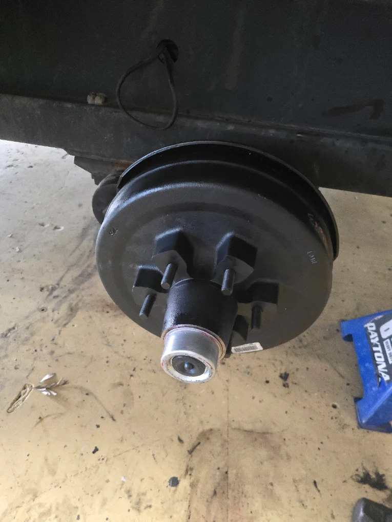 Wheel hub and studs during service